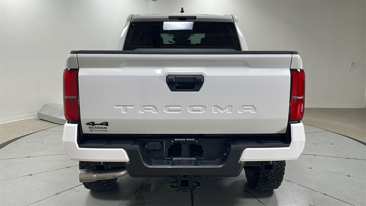 2025 Toyota Tacoma TRD Off-Road Double Cab photo 4