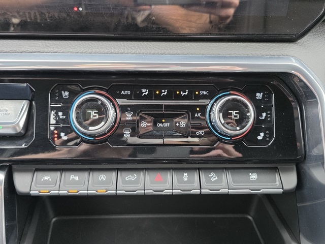 2023 GMC Sierra 1500 4WD Crew Cab Short Box Denali