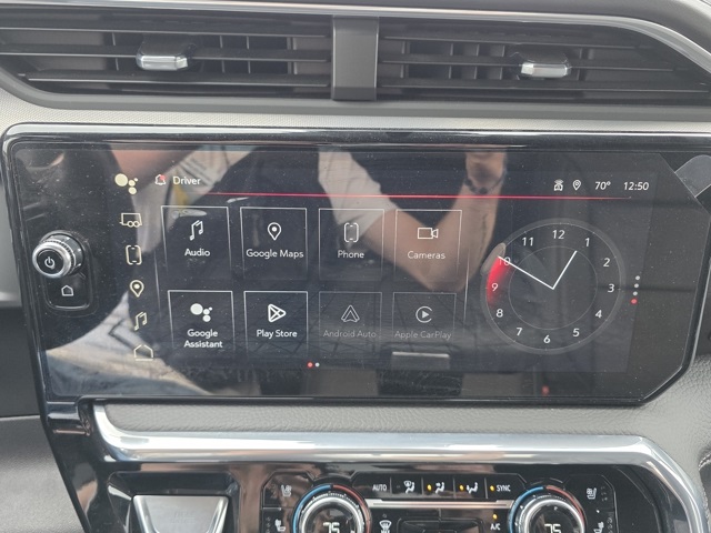 2023 GMC Sierra 1500 4WD Crew Cab Short Box Denali
