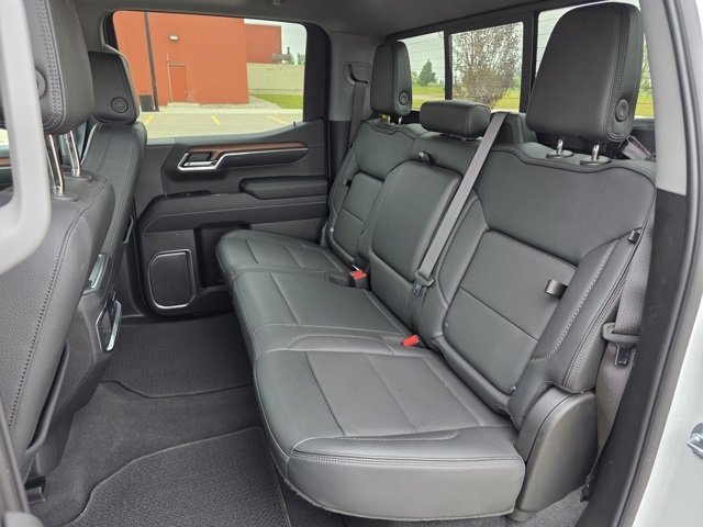 2023 GMC Sierra 1500 4WD Crew Cab Short Box Denali