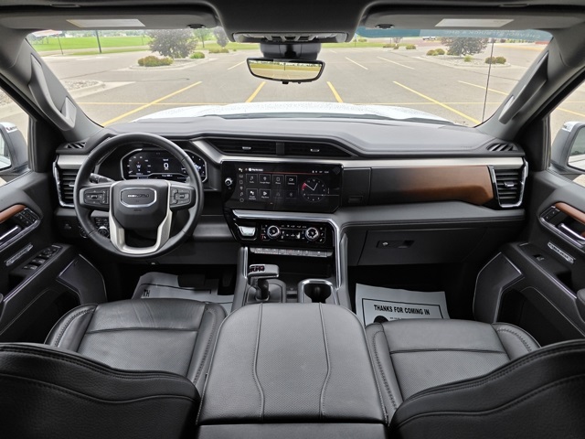 2023 GMC Sierra 1500 4WD Crew Cab Short Box Denali