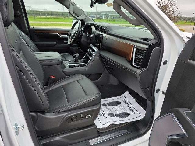 2023 GMC Sierra 1500 4WD Crew Cab Short Box Denali