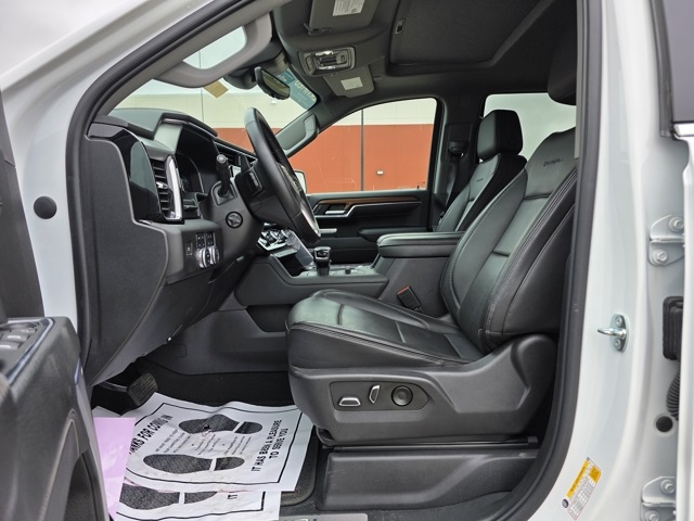 2023 GMC Sierra 1500 4WD Crew Cab Short Box Denali
