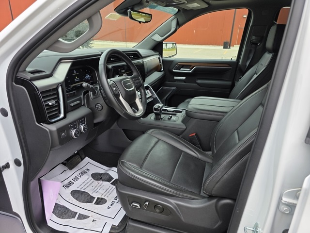2023 GMC Sierra 1500 4WD Crew Cab Short Box Denali