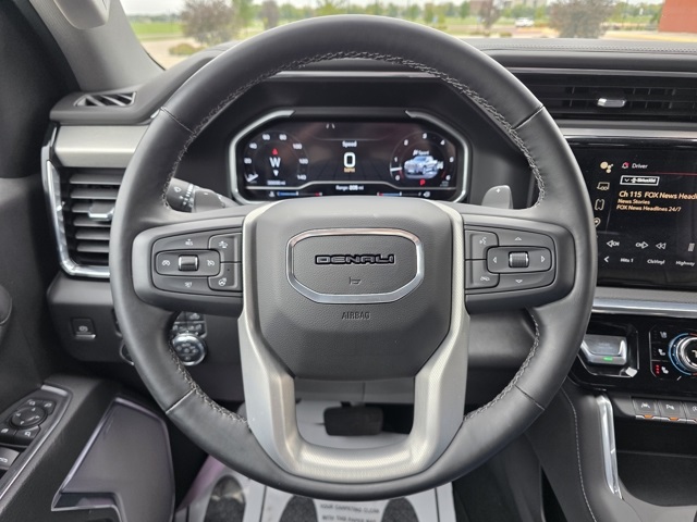2023 GMC Sierra 1500 4WD Crew Cab Short Box Denali