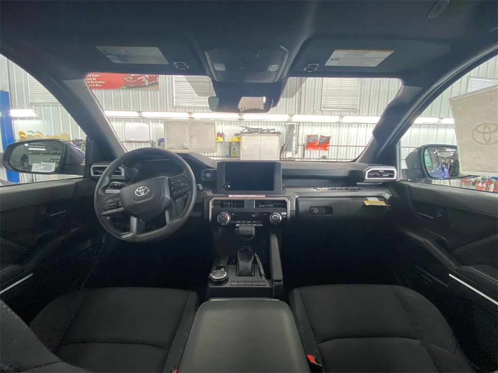 2025 Toyota Tacoma SR5 Double Cab photo 11