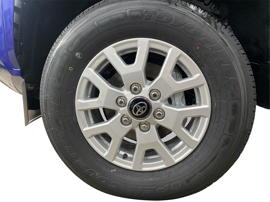 2025 Toyota Tacoma SR5 Double Cab photo 12