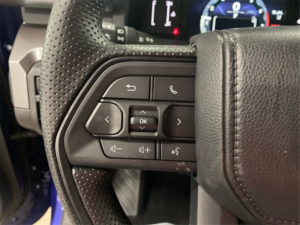 2025 Toyota Tacoma SR5 Double Cab photo 17