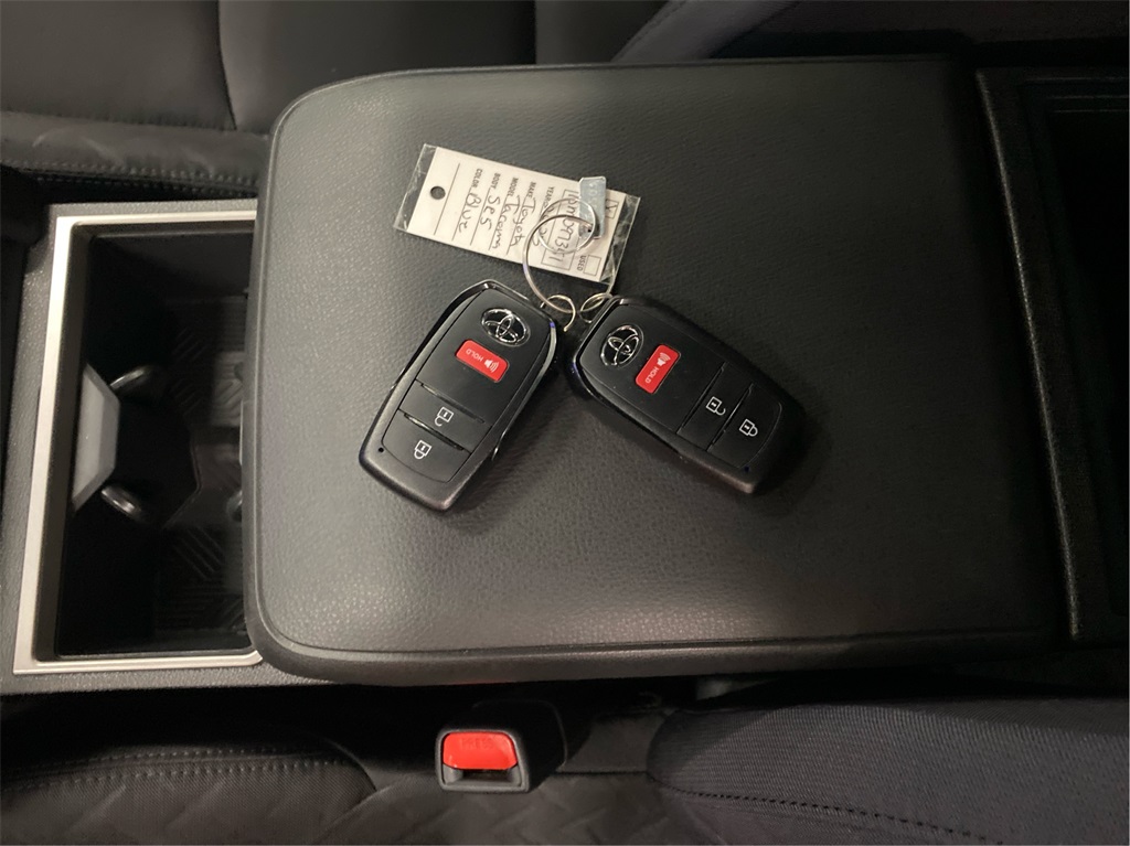 2025 Toyota Tacoma SR5 Double Cab photo 19