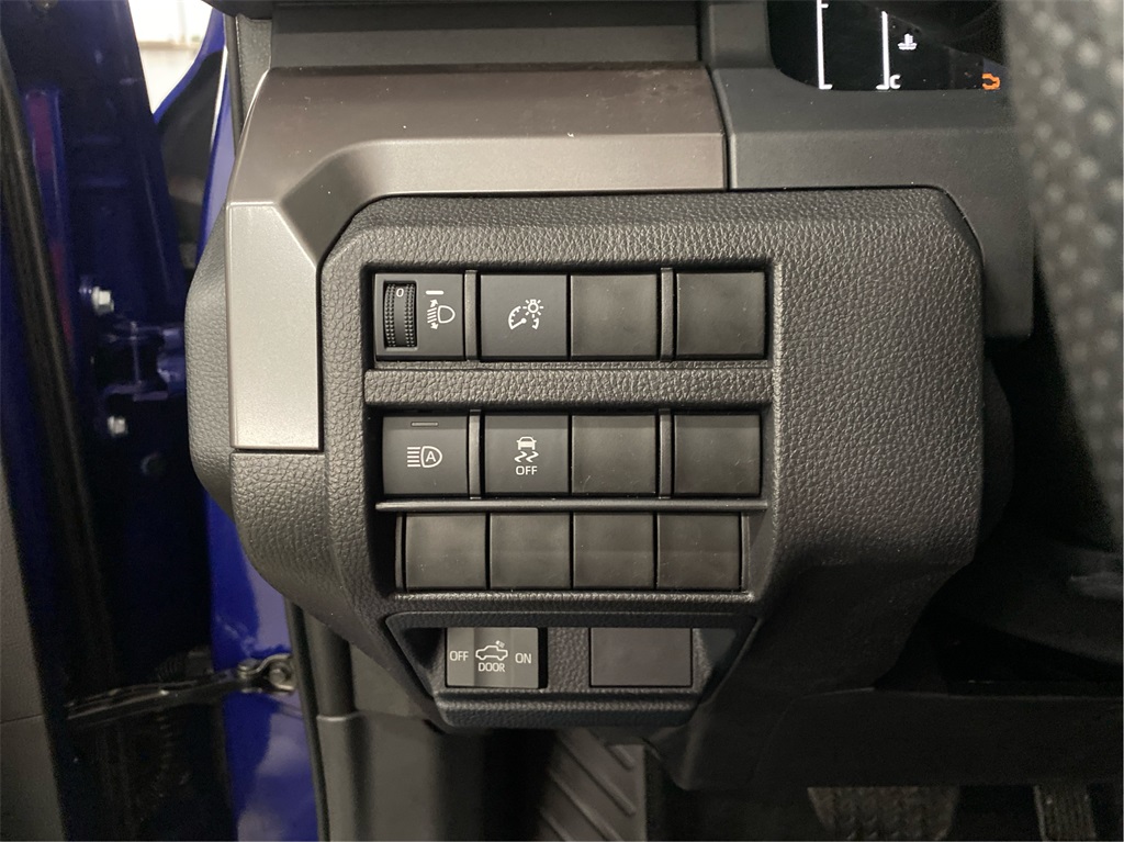 2025 Toyota Tacoma SR5 Double Cab photo 22