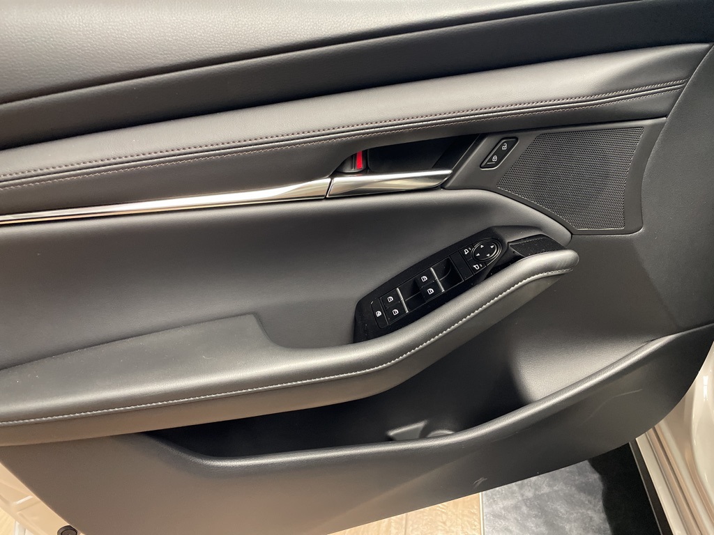 2025 Mazda Mazda3 Sedan 2.5 s Preferred photo 7