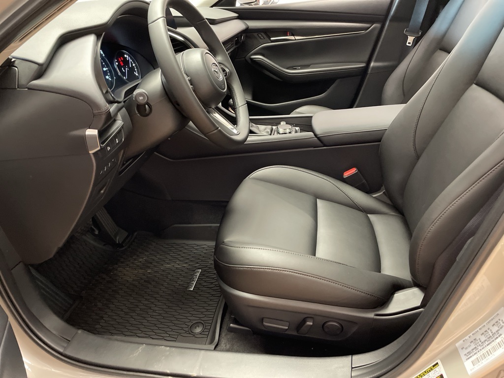 2025 Mazda Mazda3 Sedan 2.5 s Preferred photo 8