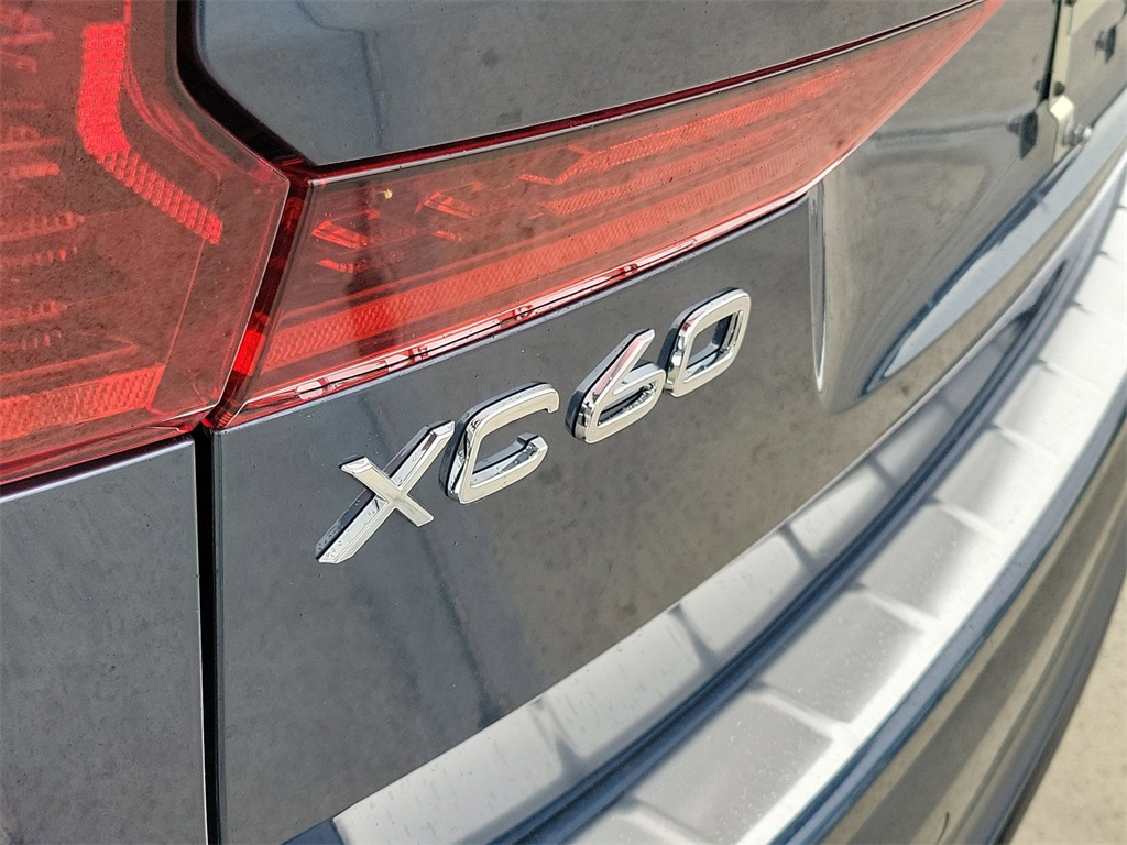 new 2026 Volvo XC60 Plug-In Hybrid car, priced at $74,235