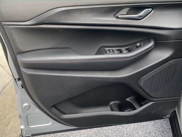 new 2025 Jeep Grand Cherokee L car, priced at $38,889