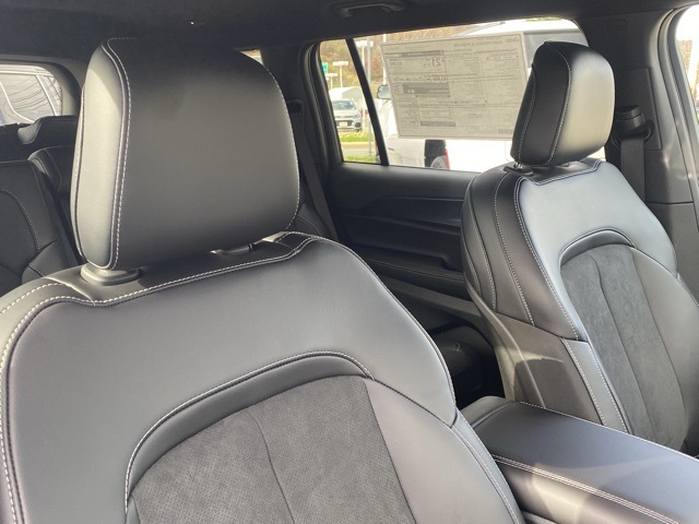 new 2025 Jeep Grand Cherokee L car, priced at $38,889