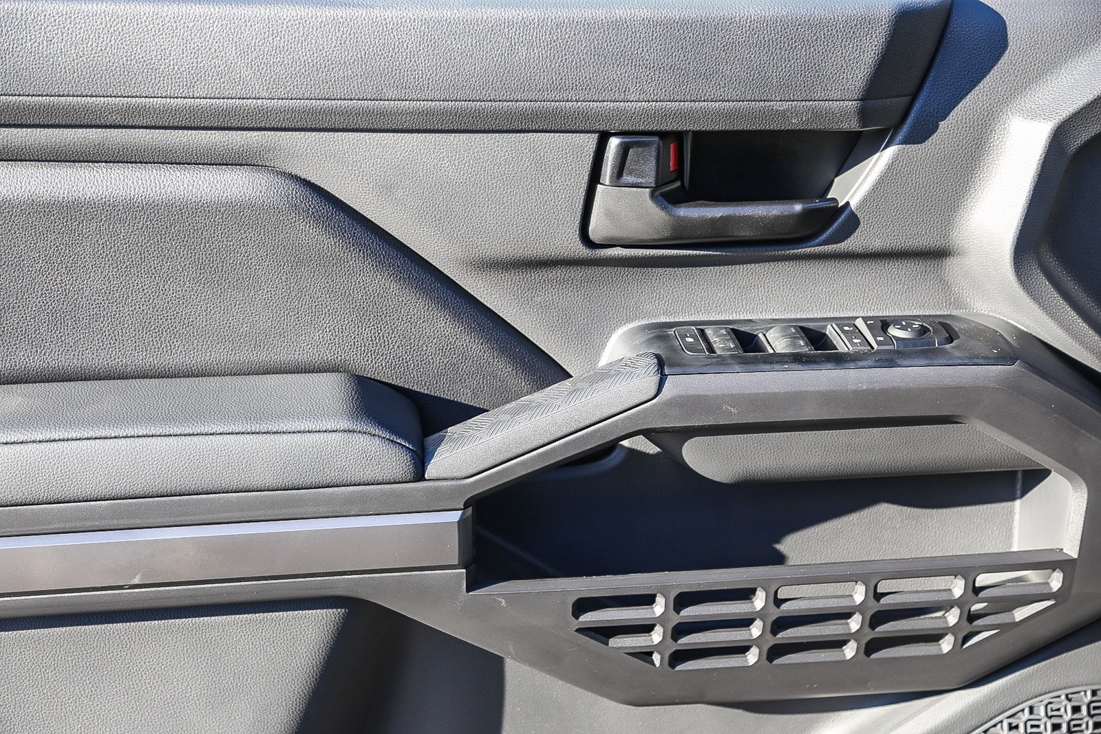 2025 Toyota Tacoma SR5 Double Cab photo 20