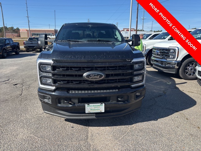 2023 Ford F-250 Super Duty Lariat's photo