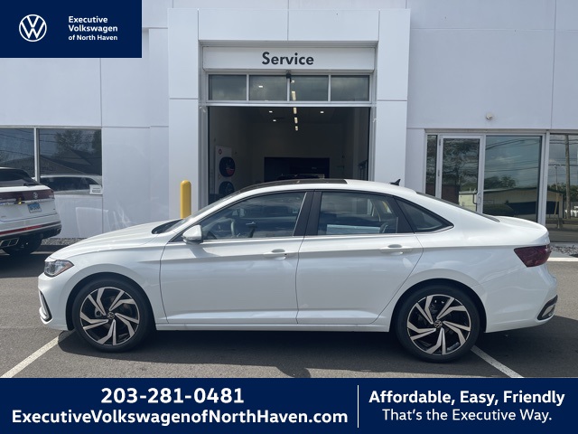 2025 Volkswagen Jetta SEL's photo