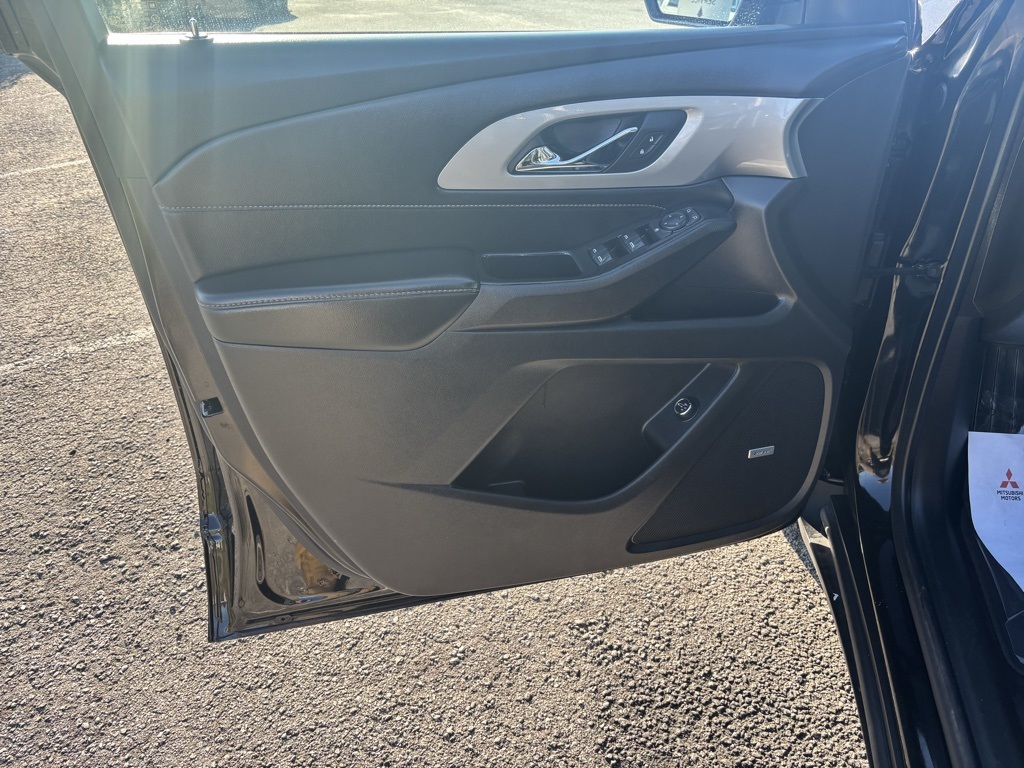 2021 Chevrolet Traverse RS:16975P