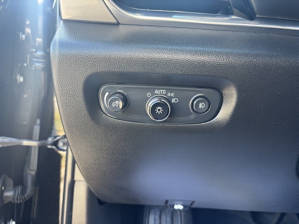 2021 Chevrolet Traverse RS:16975P