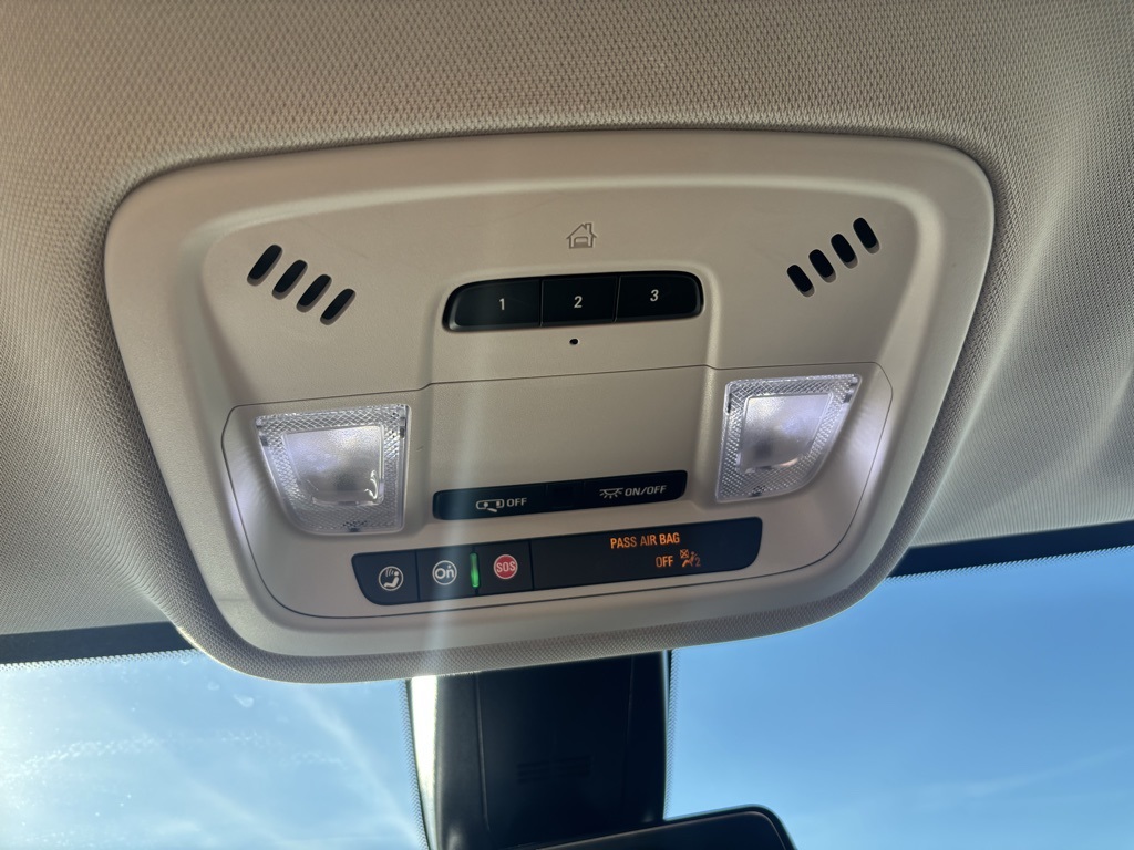 2021 Chevrolet Traverse RS:16975P