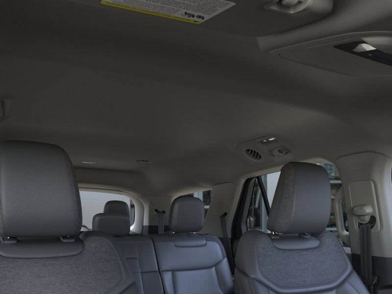 2025 Ford Explorer photo 20