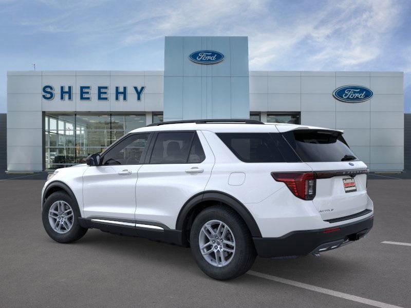 2025 Ford Explorer photo 5