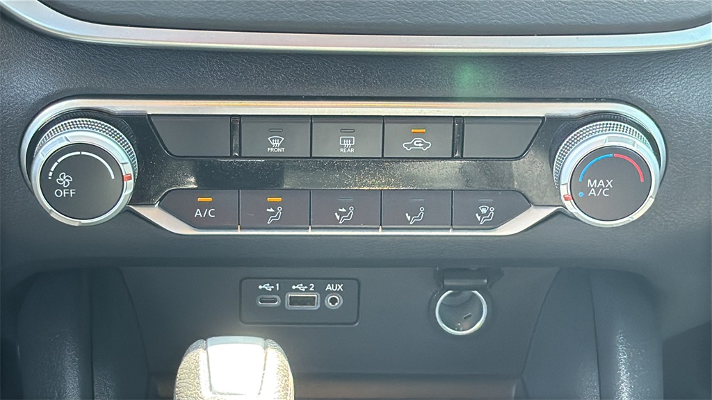 2022 Gun Metallic Nissan Altima 2.5 SV FWD Sedan