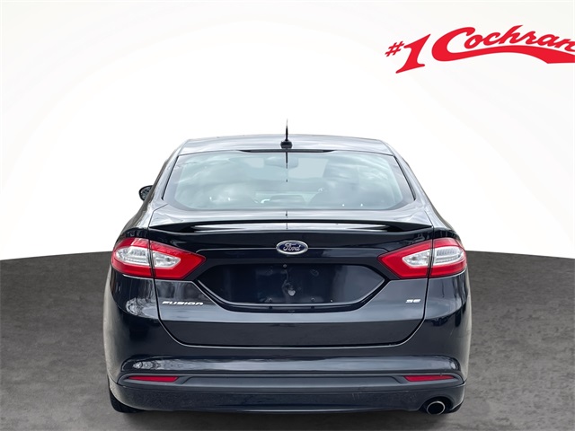 2015 Ford Fusion SE photo 4