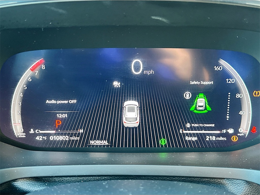 used 2025 Acura MDX car, priced at $55,999