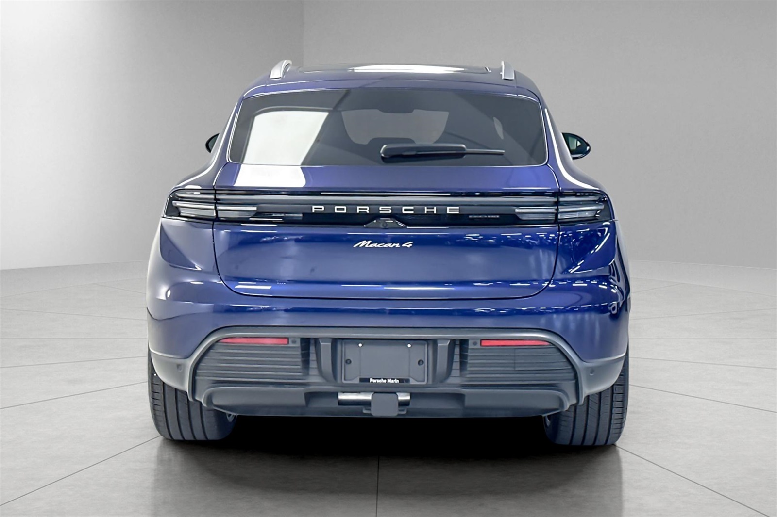 2025 Porsche Macan 4 Electric photo 7
