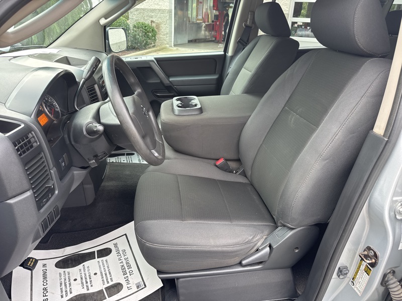 2011 Nissan Titan S Crew Cab photo 14