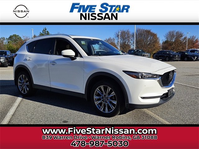 2019 Mazda CX-5 Signature's photo