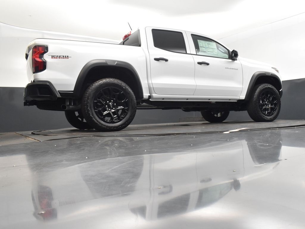 2026 Summit White Chevrolet Colorado 4X4 Truck