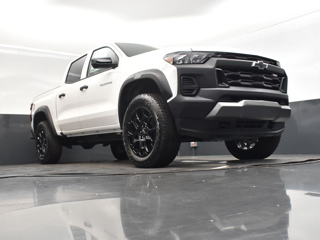 2026 Summit White Chevrolet Colorado 4X4 Truck