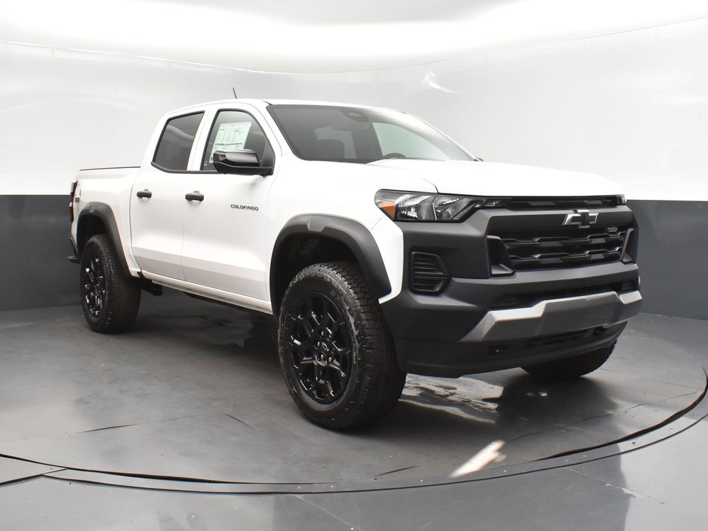 2026 Summit White Chevrolet Colorado 4X4 Truck
