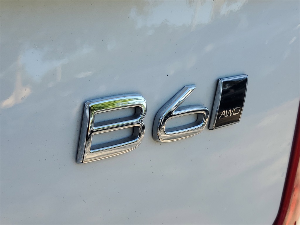 used 2023 Volvo XC90 car, priced at $36,595