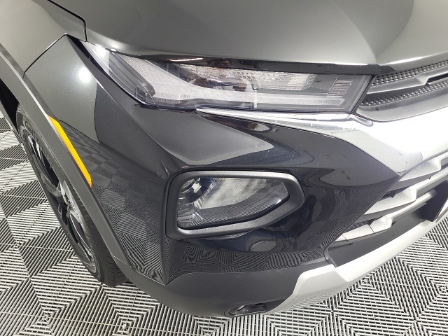 2023 Chevrolet Trailblazer LT photo 3