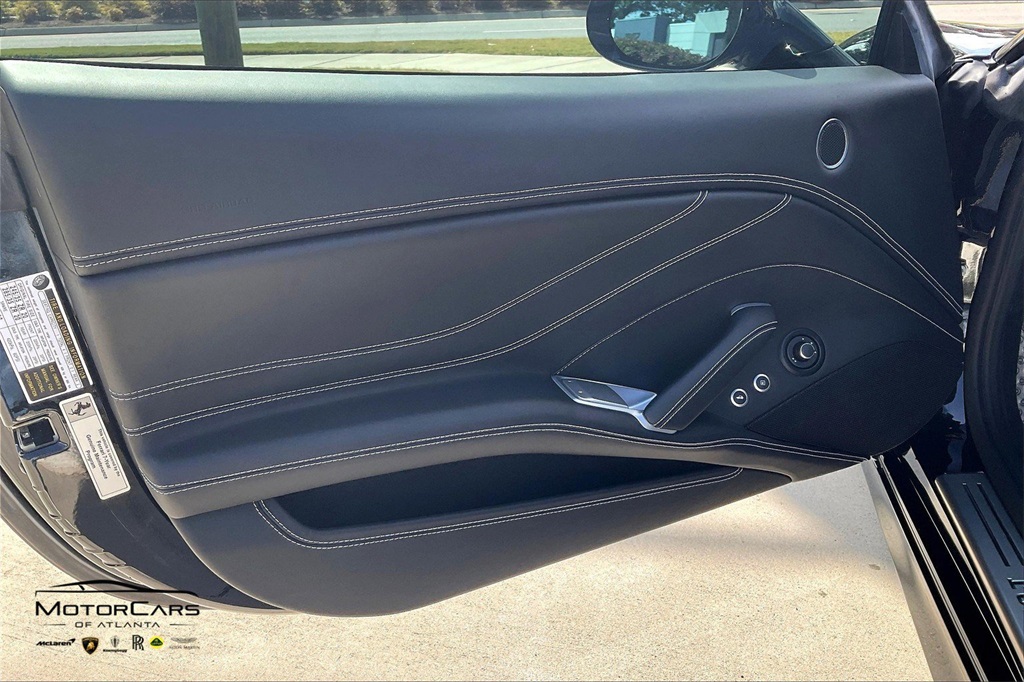 2016 Nero Daytona Ferrari California T RWD Convertible