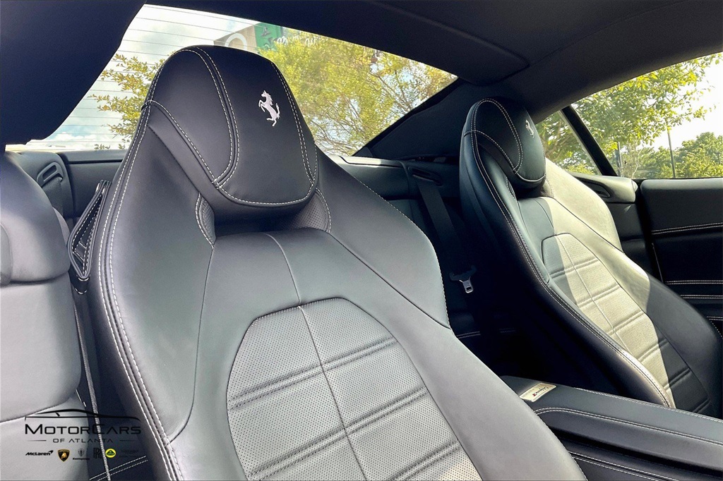 2016 Nero Daytona Ferrari California T RWD Convertible