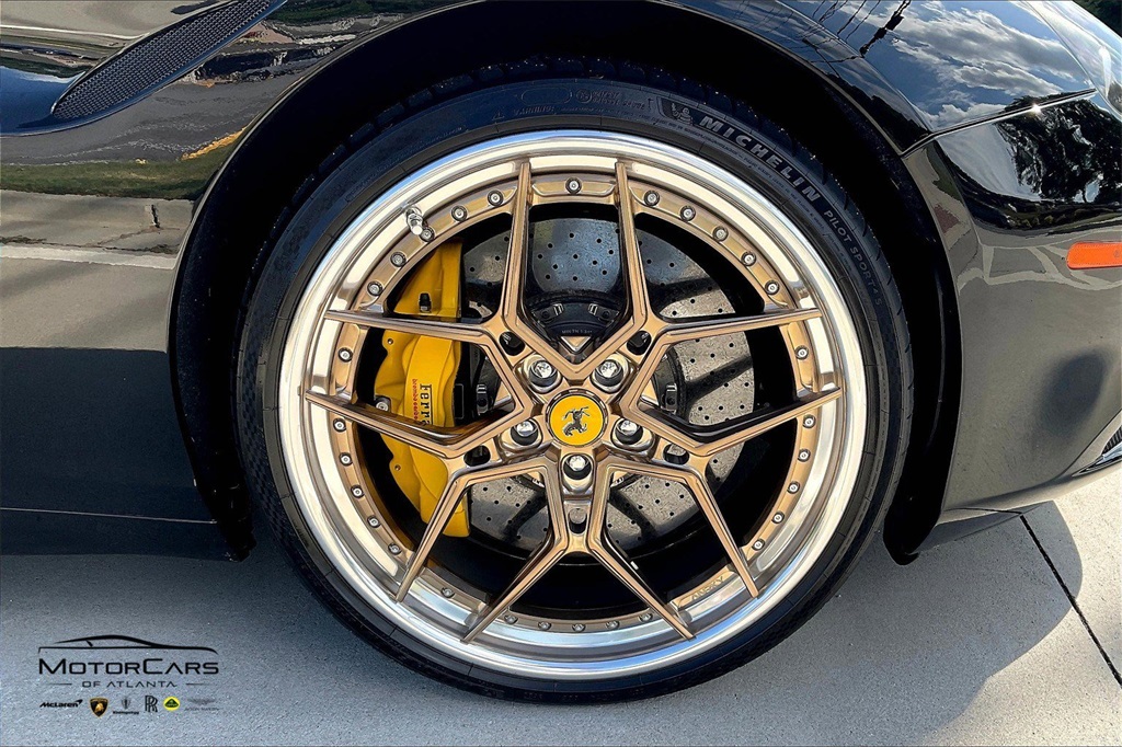 2016 Nero Daytona Ferrari California T RWD Convertible