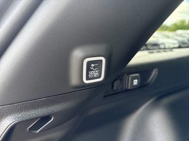 2025 Jeep Grand Cherokee Altitude photo 8