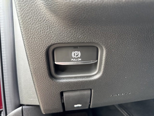 2025 Jeep Grand Cherokee Altitude photo 14