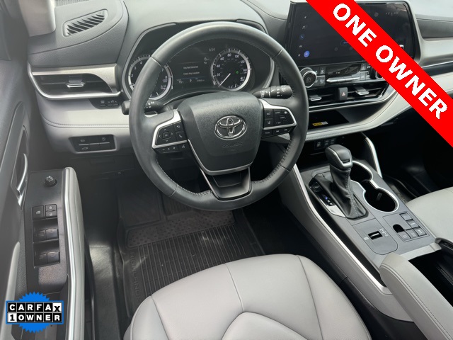 Used 2024 Toyota Highlander SUV
