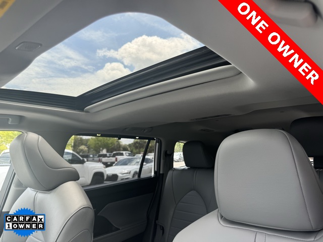 Used 2024 Toyota Highlander SUV