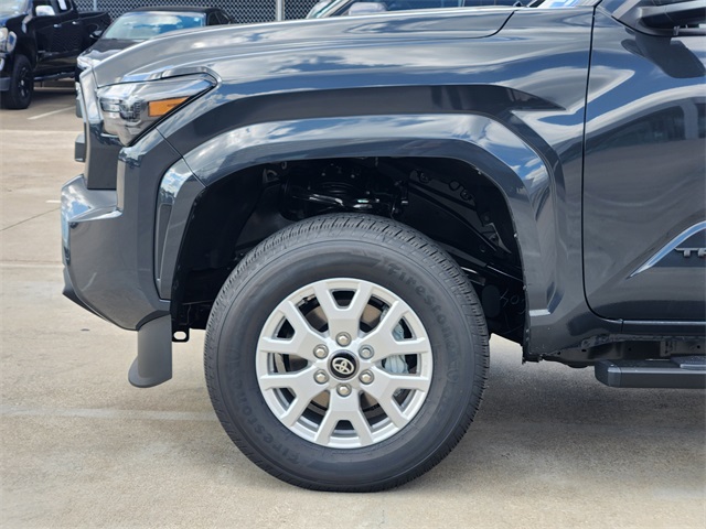 2025 Toyota Tacoma SR5 Double Cab photo 4