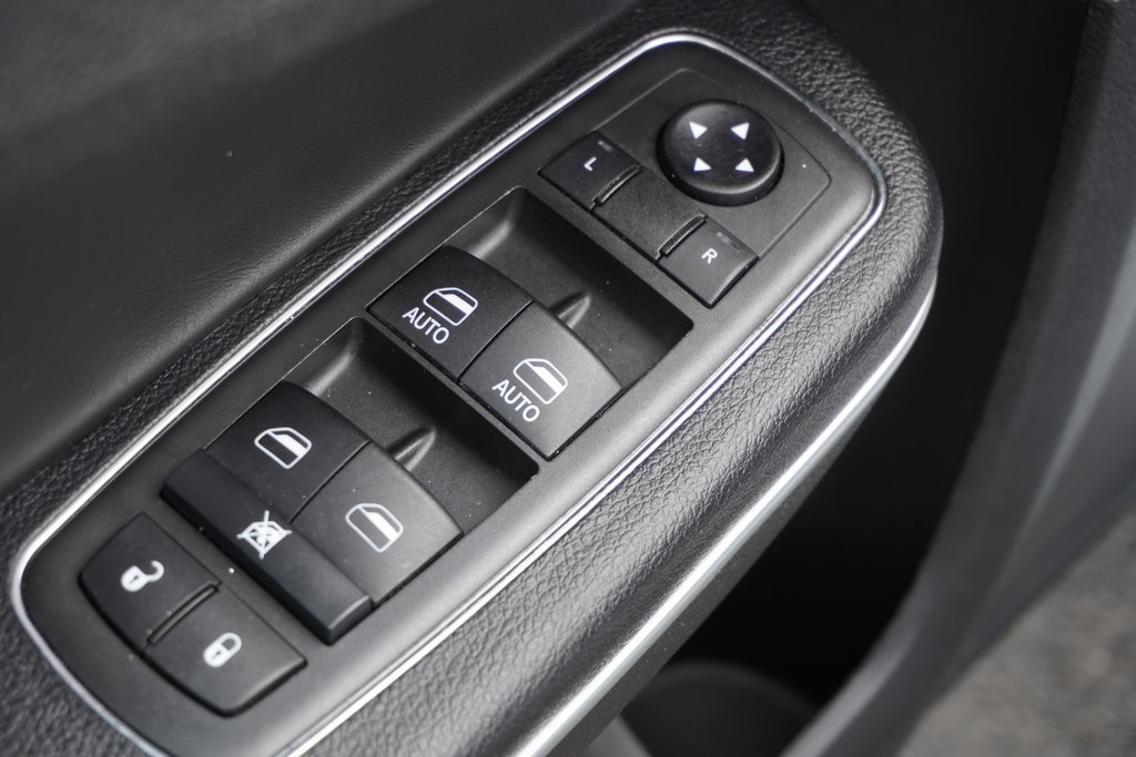 used 2021 Chrysler 300 car, priced at $22,000
