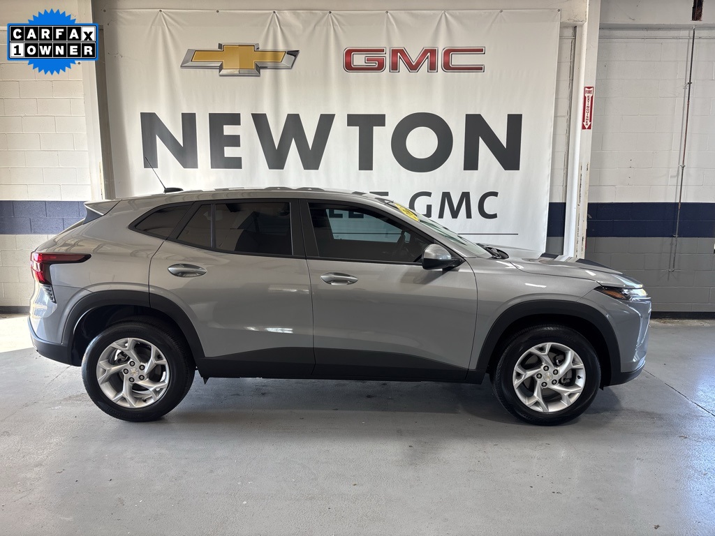 used 2025 Chevrolet Trax car, priced at $22,797