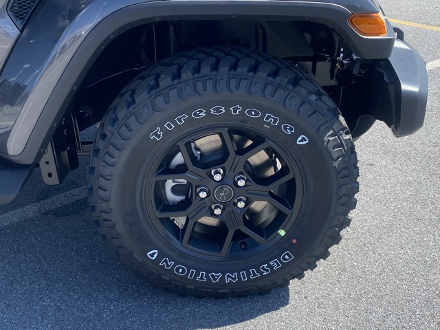 new 2025 Jeep Gladiator car, priced at $41,063