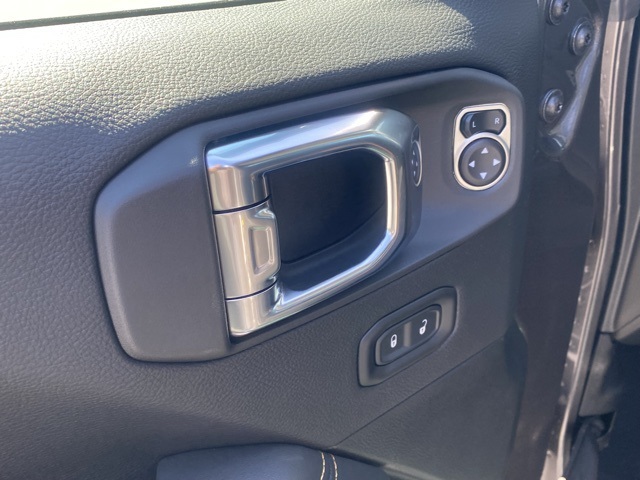 new 2025 Jeep Gladiator car, priced at $41,063